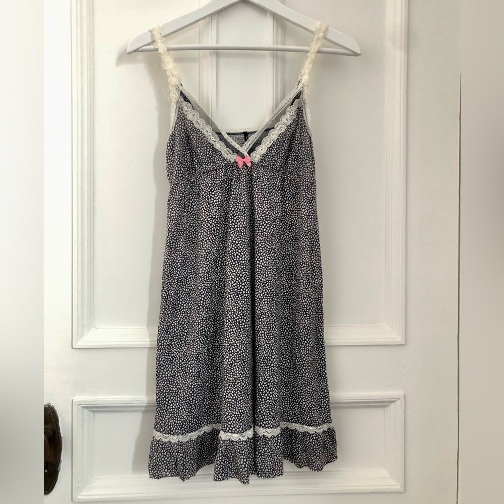 Negligee size small by Kensie.